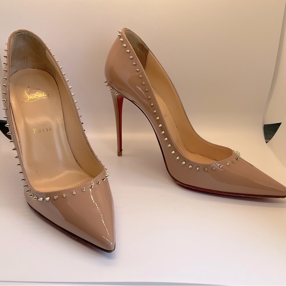 Christian Louboutin Anjalina 100 Nude Patent pump, size 40.5